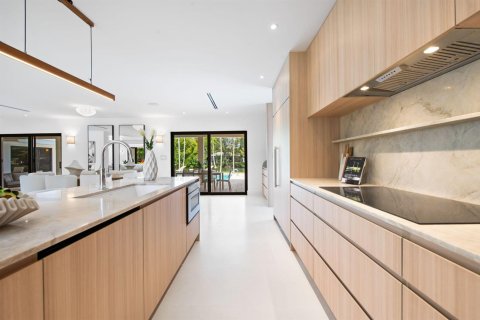 Villa ou maison à vendre à Pinecrest, Floride: 4 chambres, 253.53 m2 № 2418076 - photo 12