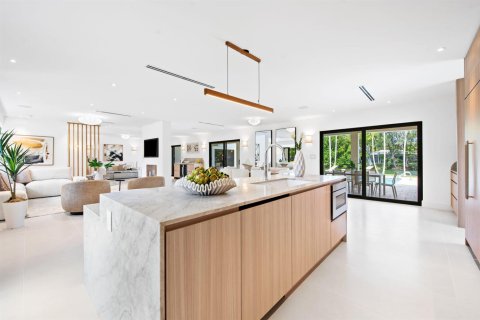 Villa ou maison à vendre à Pinecrest, Floride: 4 chambres, 253.53 m2 № 2418076 - photo 11