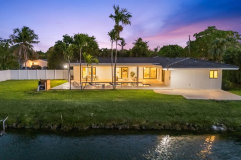 Villa ou maison à vendre à Pinecrest, Floride: 4 chambres, 253.53 m2 № 2418076 - photo 28