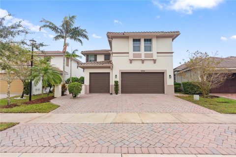 House in Parkland, Florida 5 bedrooms, 304.81 sq.m. № 1739412 - photo 1