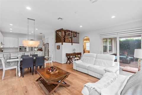 House in Parkland, Florida 5 bedrooms, 304.81 sq.m. № 1739412 - photo 7