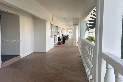 Apartment in Fort Lauderdale, Florida 1 bedroom, 58.9 sq.m. № 2001571 - photo 16