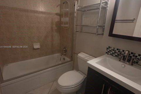 Apartment in Fort Lauderdale, Florida 1 bedroom, 58.9 sq.m. № 2001571 - photo 17