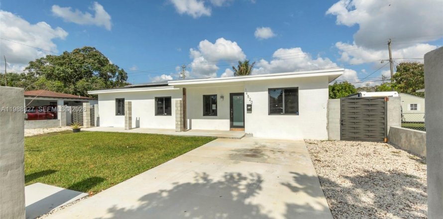 Villa ou maison à Miami, Floride 4 chambres, 115.57 m2 № 2056557