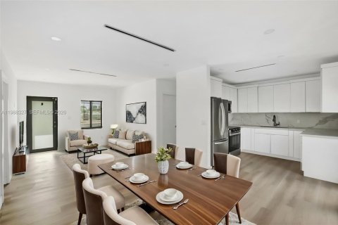 Villa ou maison à vendre à Miami, Floride: 4 chambres, 115.57 m2 № 2056557 - photo 10