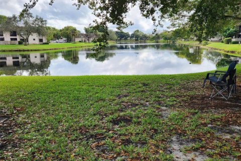 Condominio en venta en Sunrise, Florida, 3 dormitorios, 111.02 m2 № 2154248 - foto 14