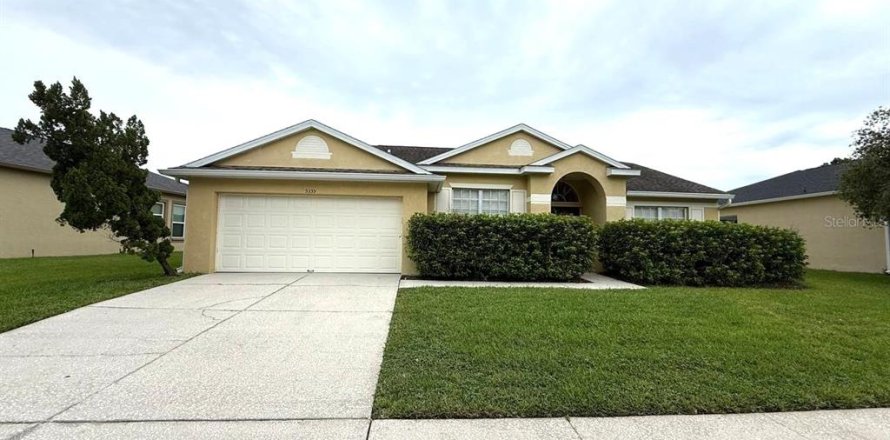 Casa en Wesley Chapel, Florida 4 dormitorios, 196.4 m2 № 1833096