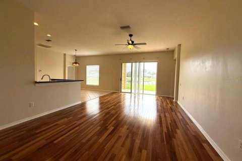 Casa en alquiler en Wesley Chapel, Florida, 4 dormitorios, 196.4 m2 № 1833096 - foto 8
