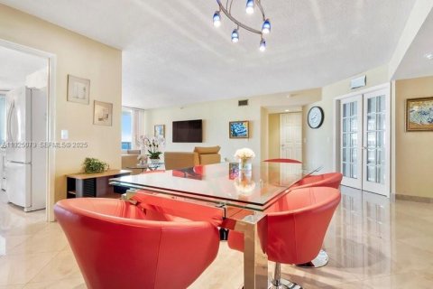 Condominio en venta en Sunny Isles Beach, Florida, 2 dormitorios, 169.08 m2 № 1984238 - foto 29