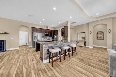 House in Wesley Chapel, Florida 5 bedrooms, 328.5 sq.m. № 1782174 - photo 10