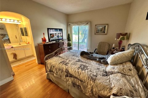 Adosado en venta en Sunrise, Florida, 4 dormitorios, 168.34 m2 № 1929076 - foto 15