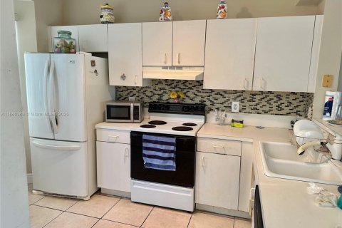 Adosado en venta en Sunrise, Florida, 4 dormitorios, 168.34 m2 № 1929076 - foto 12