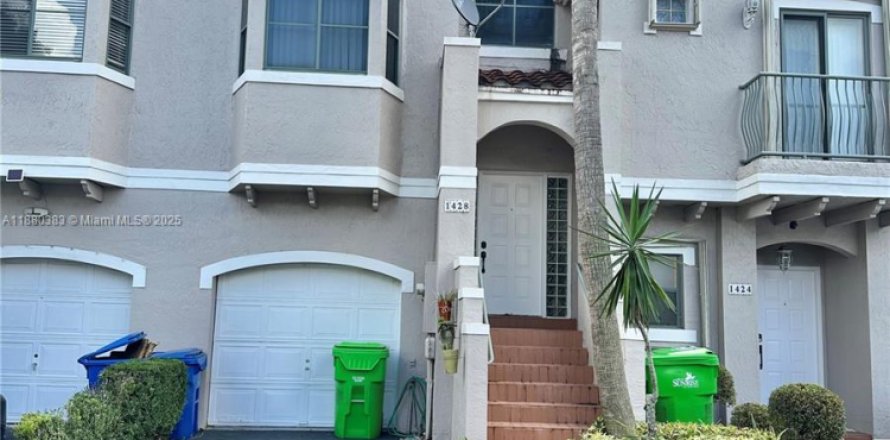 Adosado en Sunrise, Florida 4 dormitorios, 168.34 m2 № 1929076