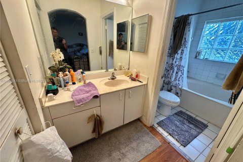 Adosado en venta en Sunrise, Florida, 4 dormitorios, 168.34 m2 № 1929076 - foto 19