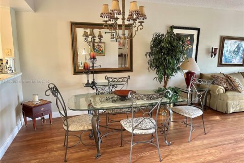 Adosado en venta en Sunrise, Florida, 4 dormitorios, 168.34 m2 № 1929076 - foto 6