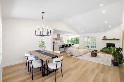 House in Land O' Lakes, Florida 4 bedrooms, 176.51 sq.m. № 2150201 - photo 8