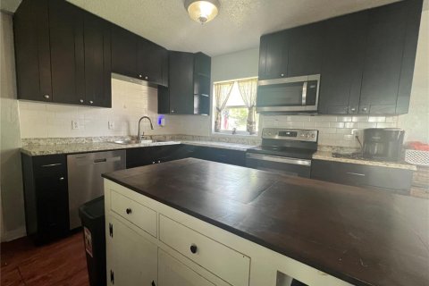 Villa ou maison à vendre à Apopka, Floride: 4 chambres, 149.48 m2 № 1914465 - photo 5