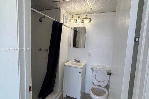 Copropriété à louer à Miami Beach, Floride: 1 chambre, 55.74 m2 № 1987479 - photo 4