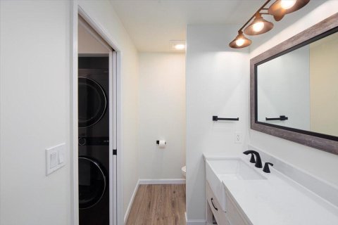 Condo in Stuart, Florida, 2 bedrooms  № 2082338 - photo 26