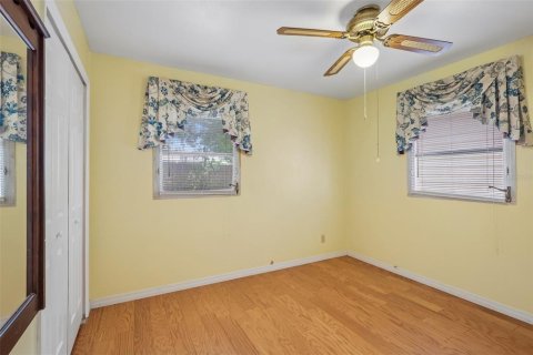 House in Pinellas Park, Florida 3 bedrooms, 124.49 sq.m. № 2201584 - photo 21