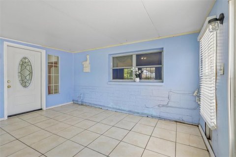 House in Pinellas Park, Florida 3 bedrooms, 124.49 sq.m. № 2201584 - photo 3