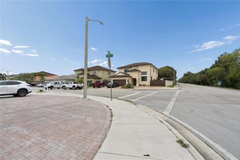 Terrain à vendre à Miami, Floride № 2047994 - photo 10