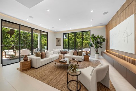 House in Miami, Florida 5 bedrooms № 2069548 - photo 12