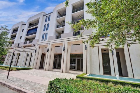 Condo in Coral Gables, Florida, 3 bedrooms  № 1790522 - photo 24