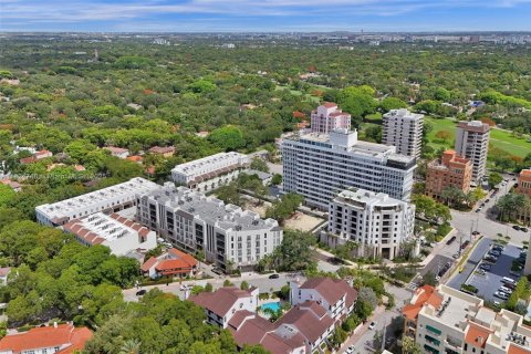 Condo in Coral Gables, Florida, 3 bedrooms  № 1790522 - photo 15