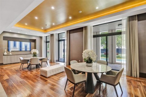 Condo in Coral Gables, Florida, 3 bedrooms  № 1790522 - photo 18