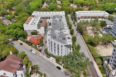 Condo in Coral Gables, Florida, 3 bedrooms  № 1790522 - photo 7