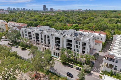 Condo in Coral Gables, Florida, 3 bedrooms  № 1790522 - photo 17