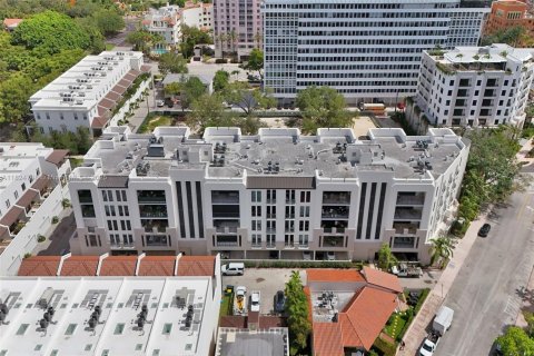 Condo in Coral Gables, Florida, 3 bedrooms  № 1790522 - photo 5