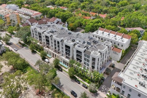 Condo in Coral Gables, Florida, 3 bedrooms  № 1790522 - photo 2