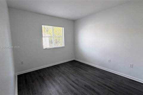 Снять в аренду кондоминиум в Майами-Гарденс, Флорида 3 спальни, 131.92м2, № 2030492 - фото 20