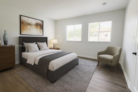 Снять в аренду кондоминиум в Майами-Гарденс, Флорида 3 спальни, 131.92м2, № 2030492 - фото 3