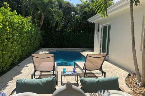 House in Pompano Beach, Florida 4 bedrooms, 241.27 sq.m. № 2158175 - photo 6