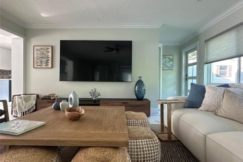 House in Pompano Beach, Florida 4 bedrooms, 241.27 sq.m. № 2158175 - photo 8