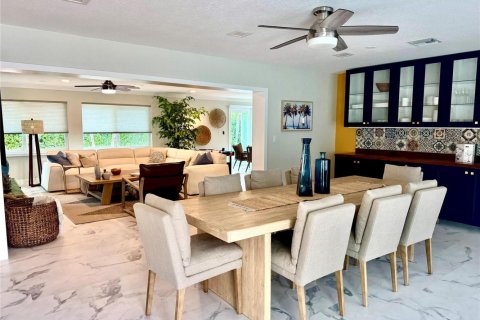 House in Pompano Beach, Florida 4 bedrooms, 241.27 sq.m. № 2158175 - photo 14