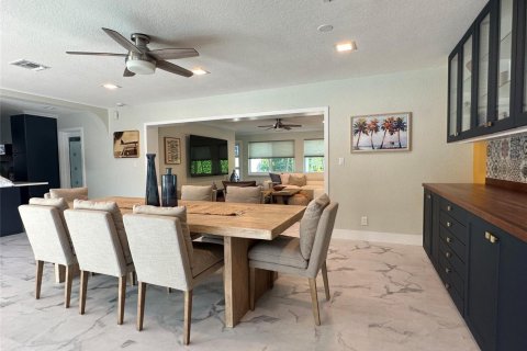 House in Pompano Beach, Florida 4 bedrooms, 241.27 sq.m. № 2158175 - photo 15