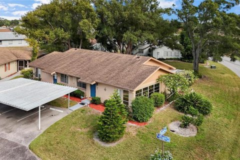 Condominio en alquiler en Sun City Center, Florida, 2 dormitorios, 91.42 m2 № 2098480 - foto 4