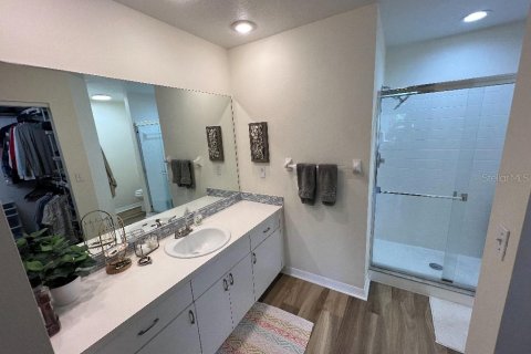 Condo in Seminole, Florida, 2 bedrooms  № 1916679 - photo 29