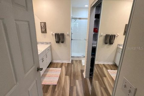 Condo in Seminole, Florida, 2 bedrooms  № 1916679 - photo 27