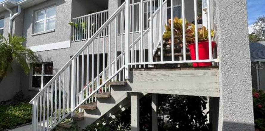 Condominio en Seminole, Florida, 2 dormitorios № 1916679