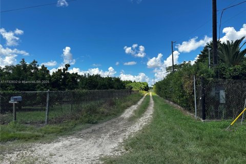 Propiedad comercial en venta en Miami, Florida № 1703707 - foto 6