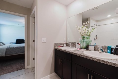 Casa en alquiler en Wimauma, Florida, 4 dormitorios, 177.81 m2 № 1904092 - foto 26