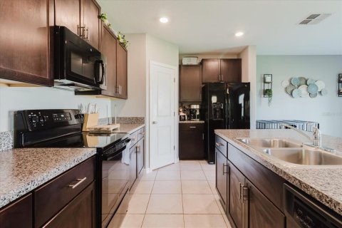 Casa en alquiler en Wimauma, Florida, 4 dormitorios, 177.81 m2 № 1904092 - foto 14