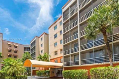 Condominio en North Miami Beach, Florida, 1 dormitorio  № 2086137