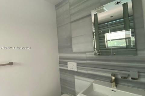 Villa ou maison à louer à Pinecrest, Floride: 4 chambres, 211.45 m2 № 2389690 - photo 13