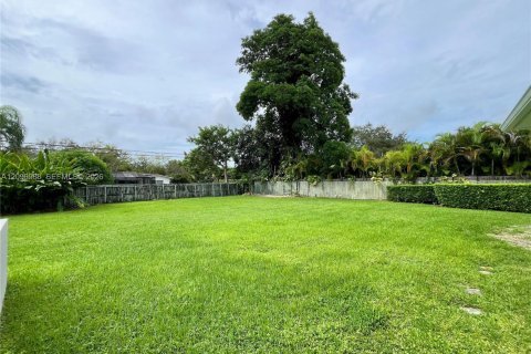 Villa ou maison à louer à Pinecrest, Floride: 4 chambres, 211.45 m2 № 2389690 - photo 27